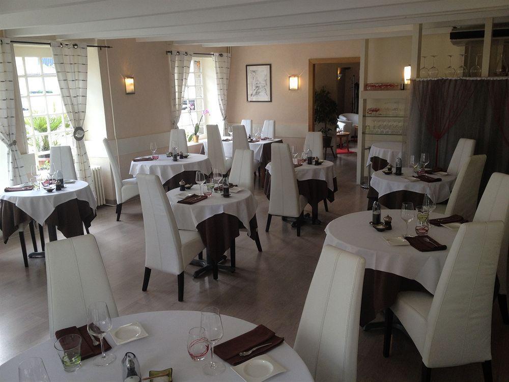 Hotel Restaurant De La Marne Paimpol Exteriör bild