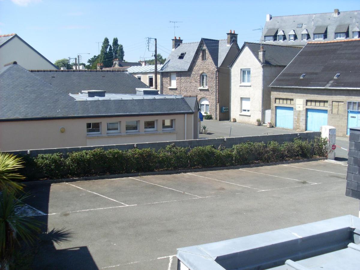 Hotel Restaurant De La Marne Paimpol Exteriör bild
